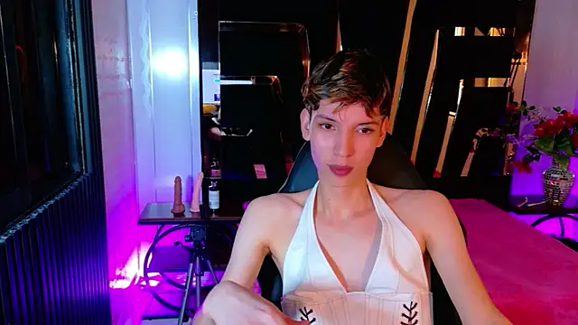 Stefany PiInk online show from March 30, 1:22 pm