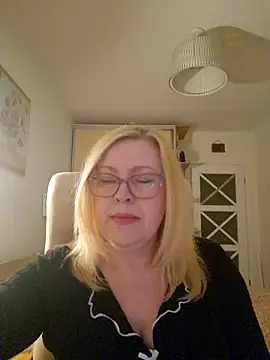 JanieLight53 online show from March 30, 6:40 pm