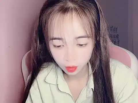 Odile068 online show from May 1, 5:38 pm