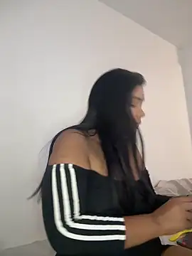 Vaiyolet5632 online show from April 14, 9:53 am