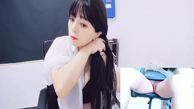 only-01 online show from April 12, 9:34 am