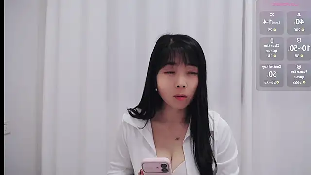 only-01 online show from March 24, 12:10 pm