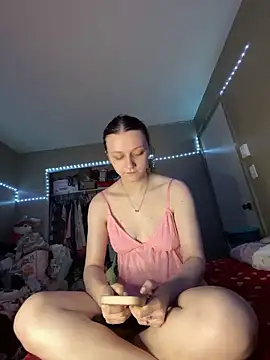 showtimekiara online show from April 16, 6:35 am