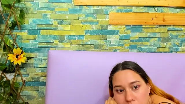 Hot blowjobs  online show from April 13, 8:42 pm