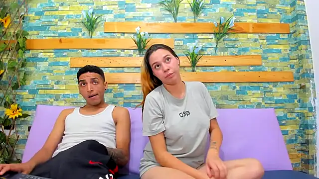 Hot blowjobs  online show from April 14, 9:04 pm