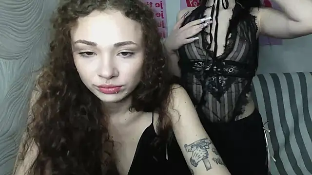 pixyecstas online show from April 8, 5:15 pm