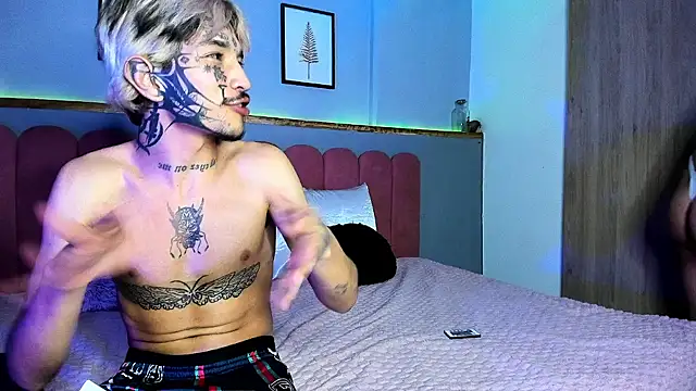 MidnightSinners online show from April 2, 12:41 am