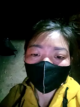 Bling-pusy online show from March 8, 11:30 pm