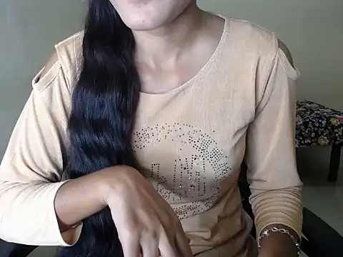 shreya sharma01 online show from April 15, 9:10 am