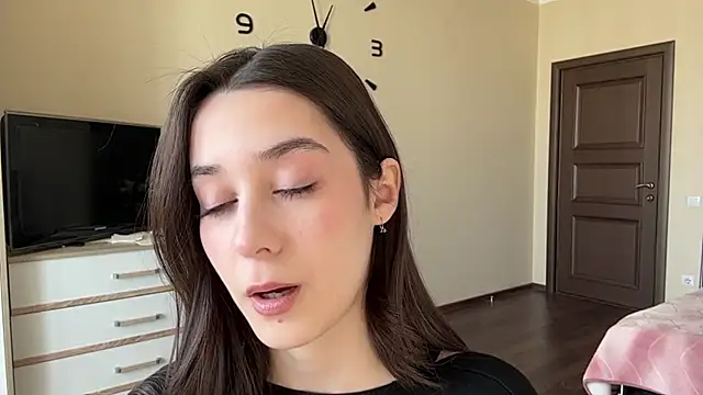 AdeleVelvet online show from March 21, 9:58 am