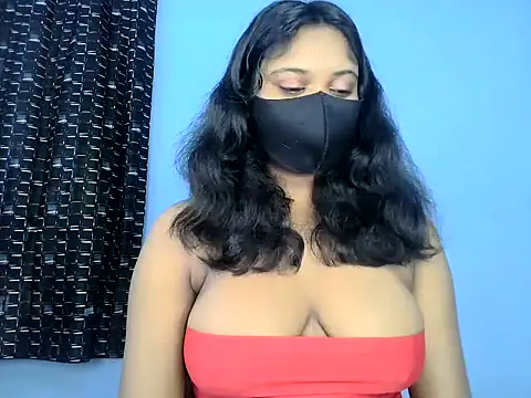 KASHISH SINGH  online show from June 18, 9:36 am