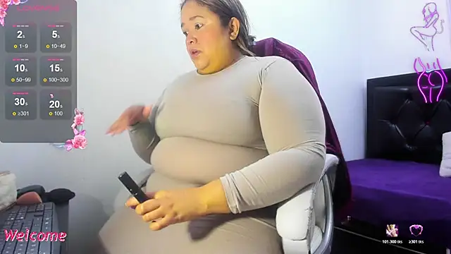 BustyyJuicy Rs online show from March 27, 12:39 pm