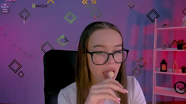 nila eclipse online show from April 1, 1:52 pm