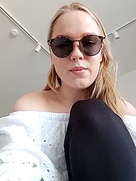 LittleForestELF2 online show from March 20, 12:21 pm