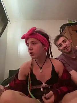 420Lina666 online show from April 3, 4:05 pm