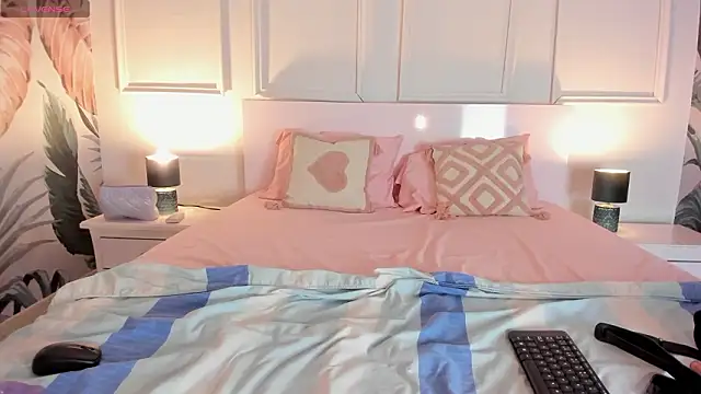 Adalyn Cute online show from March 15, 7:38 pm