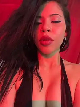 MiaReidd online show from April 12, 11:02 am