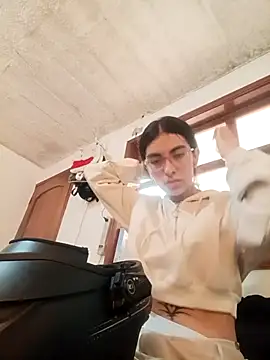 Molly A online show from April 3, 3:32 pm