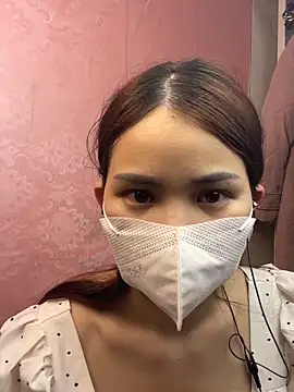 Emma 2603 online show from April 3, 1:53 pm