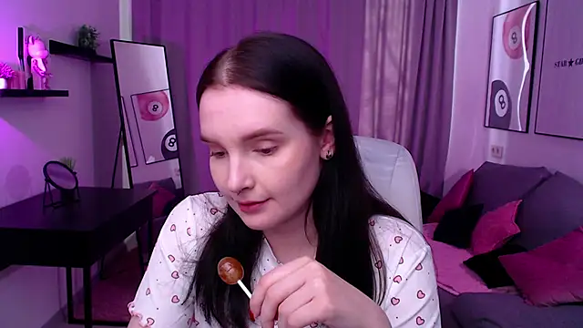 Kristen Bellle online show from April 14, 1:27 am