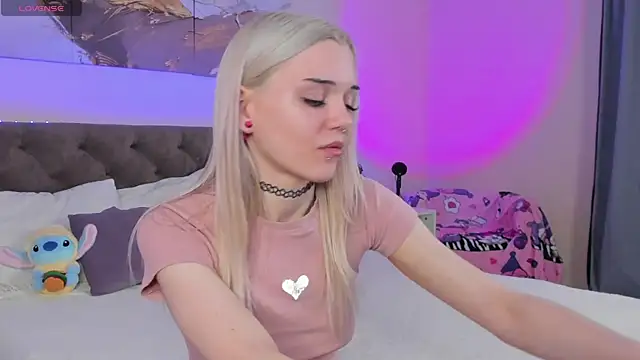 Mimi angels online show from April 21, 1:09 am