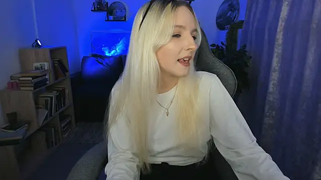 ViolaMore online show from April 17, 5:59 pm