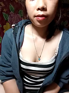 big-breasts online show from April 20, 4:48 am