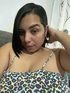 Kira33  online show from April 4, 12:26 pm