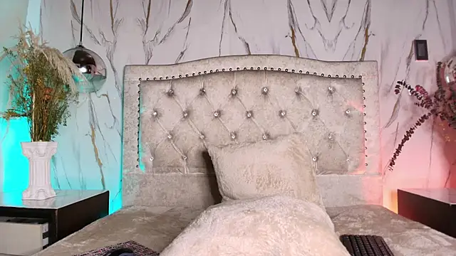 Lickpink1 online show from March 25, 3:34 am