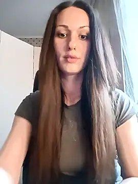 LunaCrystall online show from April 12, 4:10 pm