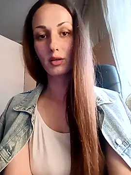 LunaCrystall online show from April 10, 4:13 pm