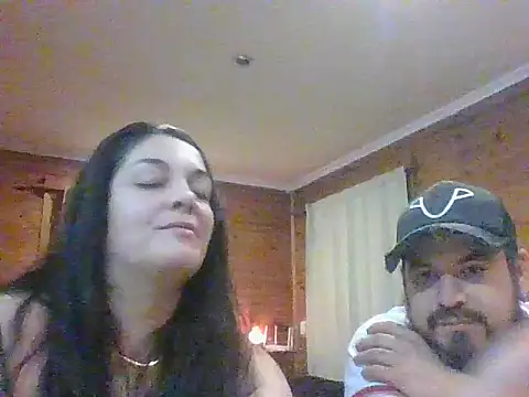 pareja-ma online show from April 8, 4:58 am