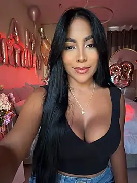 SaraValentina11 online show from July 22, 9:49 pm
