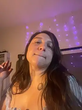 laycieizlaceddd online show from April 6, 2:33 am