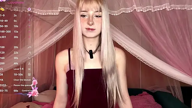 OnlyEva1 online show from April 3, 7:28 am