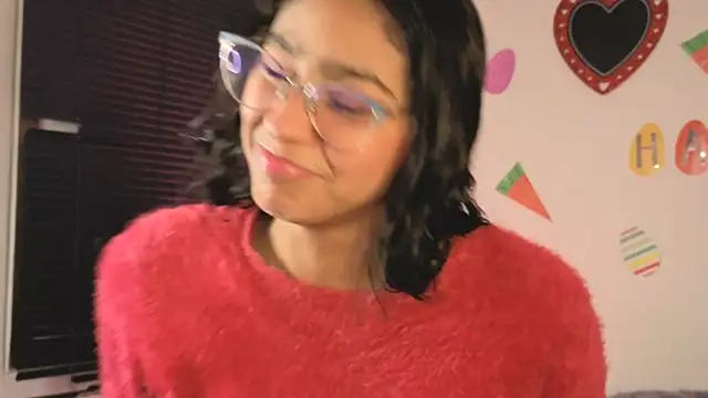 PaulaCutexs online show from April 5, 4:11 am