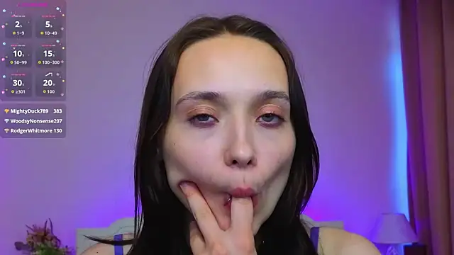 DarcyBlackwood online show from April 9, 6:19 am