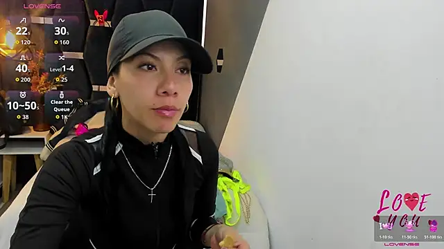 Abril Fox   online show from April 10, 9:21 pm