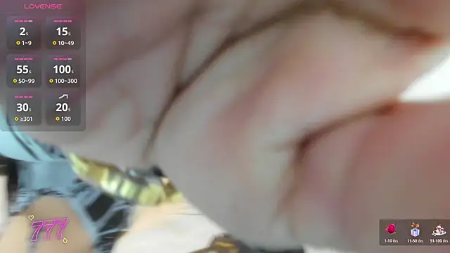 Abril Fox   online show from March 28, 8:08 pm