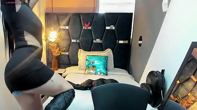 Abril Fox   online show from April 13, 7:36 pm