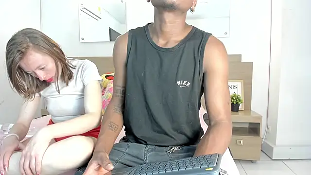 Ebony N Blonde online show from April 13, 7:58 pm