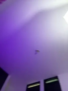 LINDA EF online show from April 14, 1:00 pm