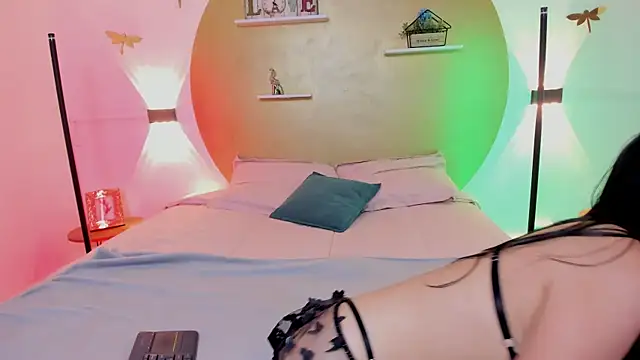 Rachel Wren online show from April 12, 2:53 pm