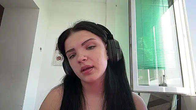 Kateqte online show from March 16, 1:48 pm