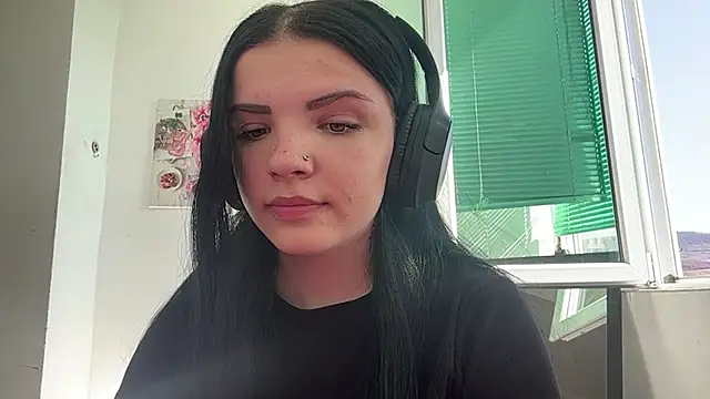 Kateqte online show from March 14, 11:11 am