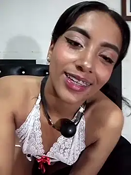 KattyBerryX online show from April 12, 6:11 pm