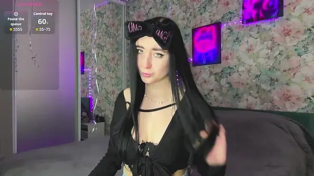 LizzyMooore online show from April 12, 10:29 am