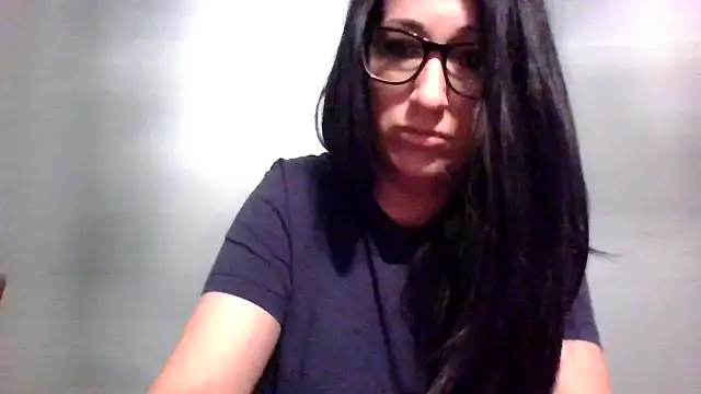 TheVictoriaWolf online show from March 30, 9:42 am