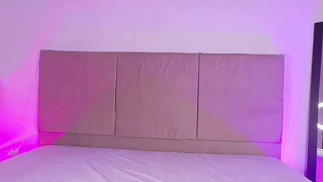 GiaBelmonth online show from March 26, 4:42 pm