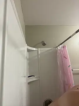 kyndrabeanee online show from April 20, 1:19 am